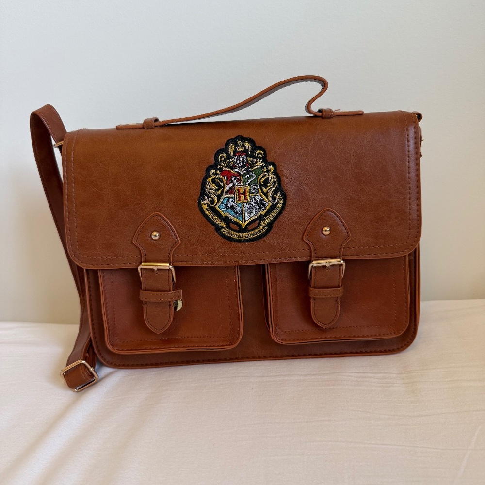 Excellent Condition Harry Potter themed purse/briefcase